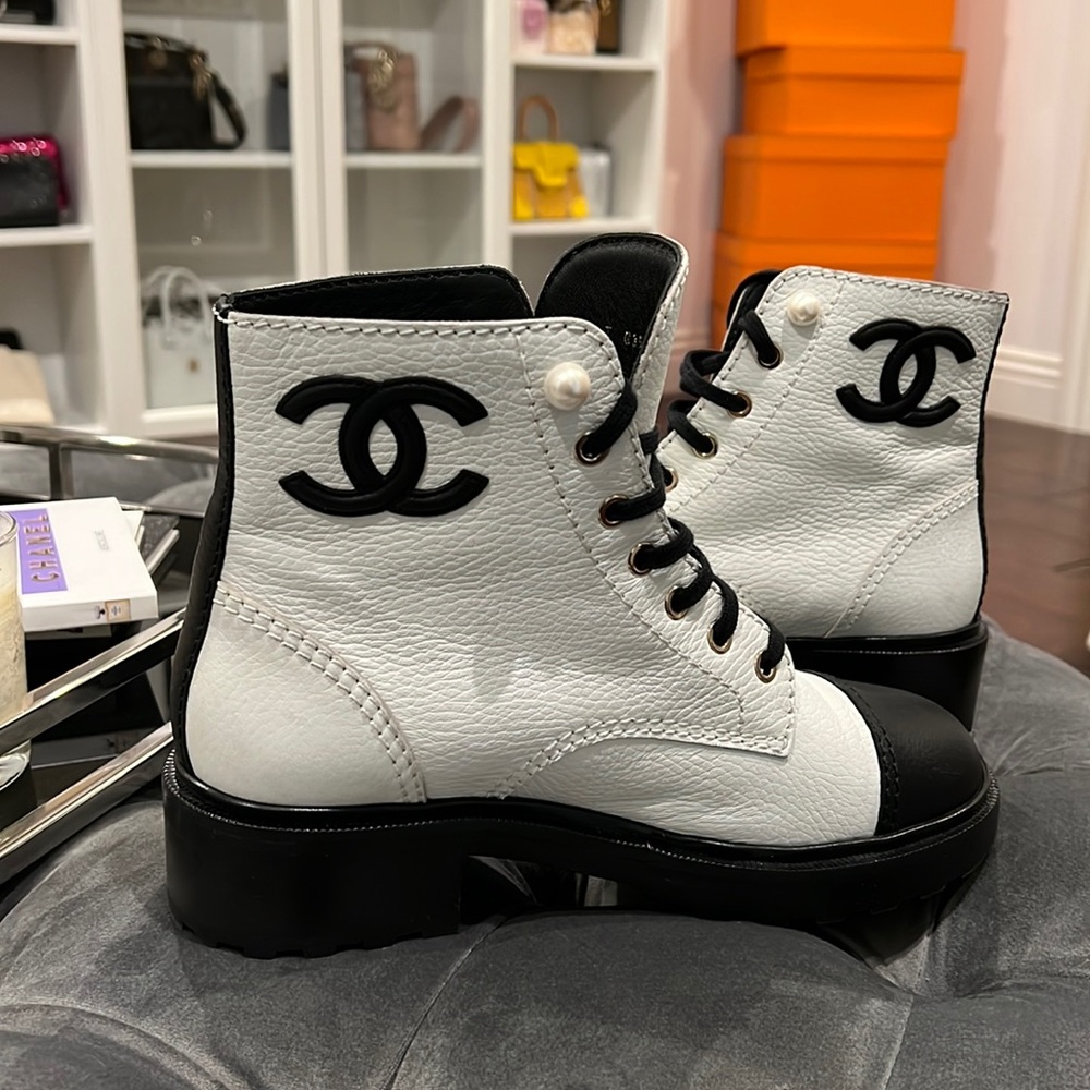 CHANEL White Combat Boot 40